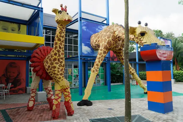 Giraffe (2)